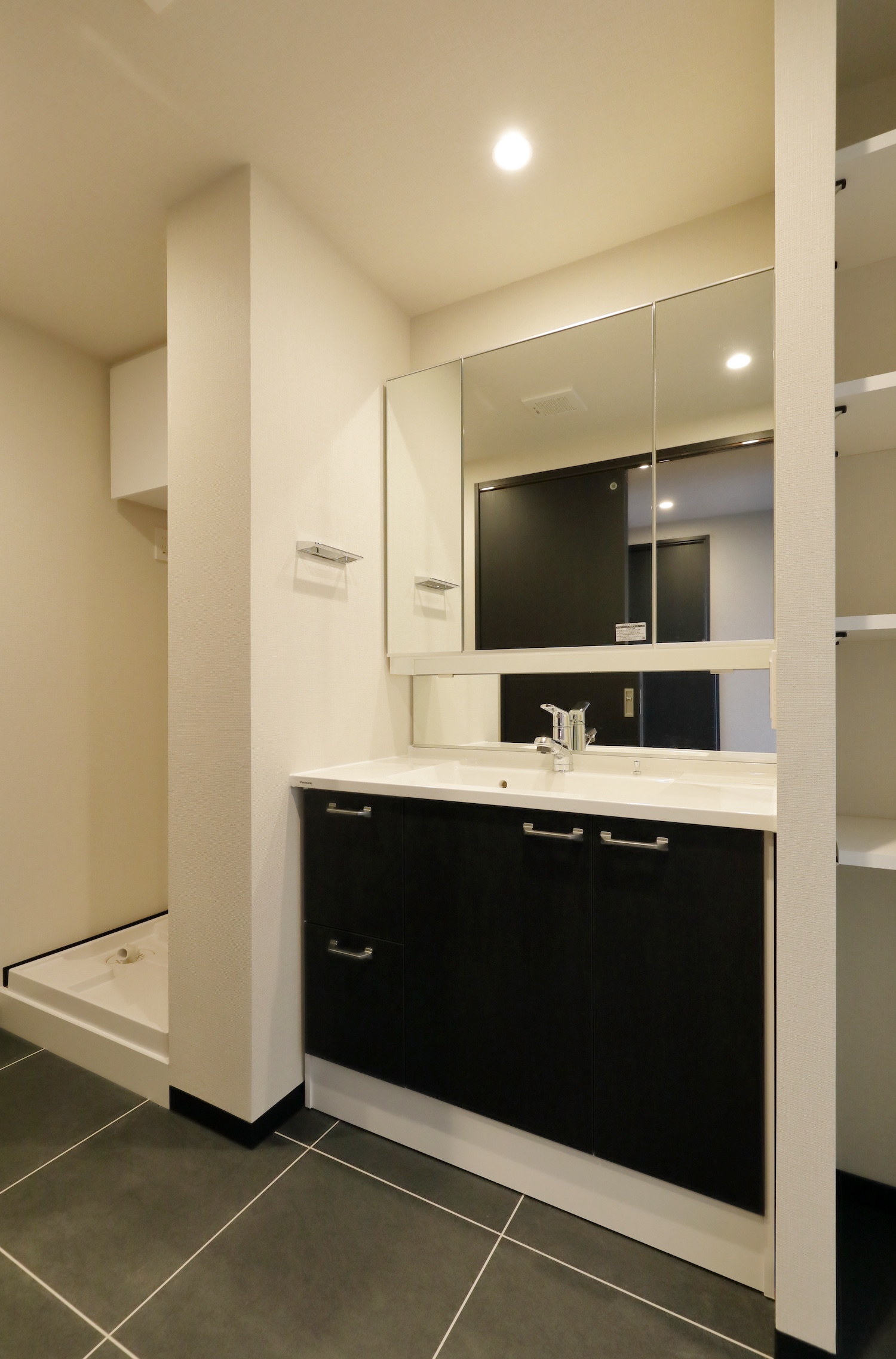 ファミール南葉山西海岸通り・１F－横須賀市秋谷３丁目－